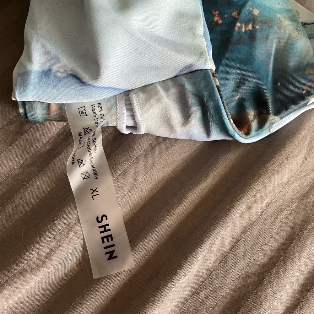 Marble print knot front bikini- NWT ☀️💝 - Picture 5 of 5